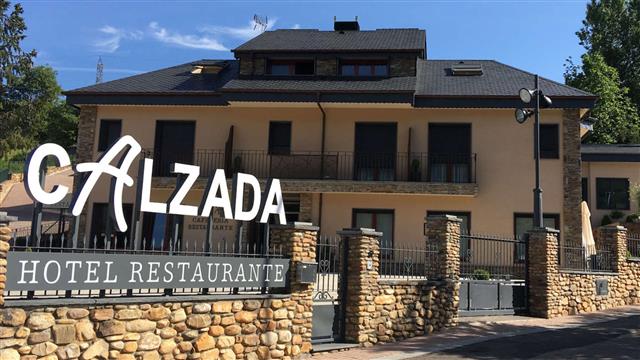Hotel Calzada 